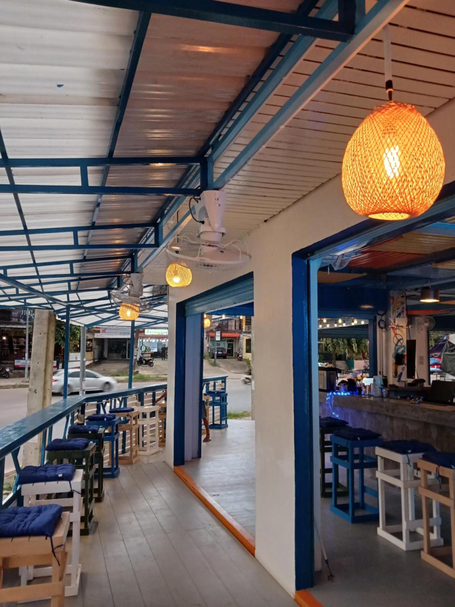 The Hangout Hostel Ao Nang Bagian luar foto