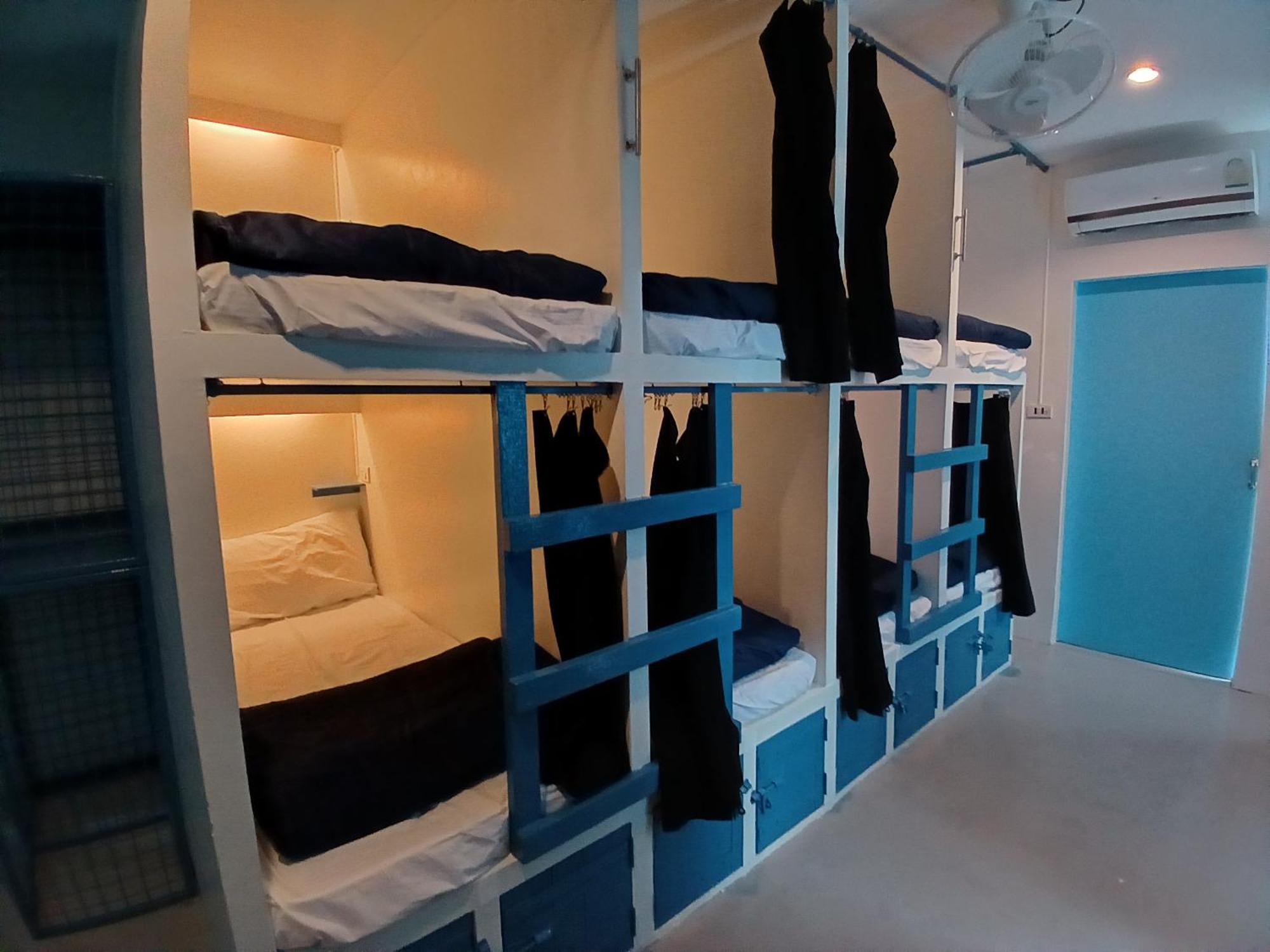 The Hangout Hostel Ao Nang Bagian luar foto