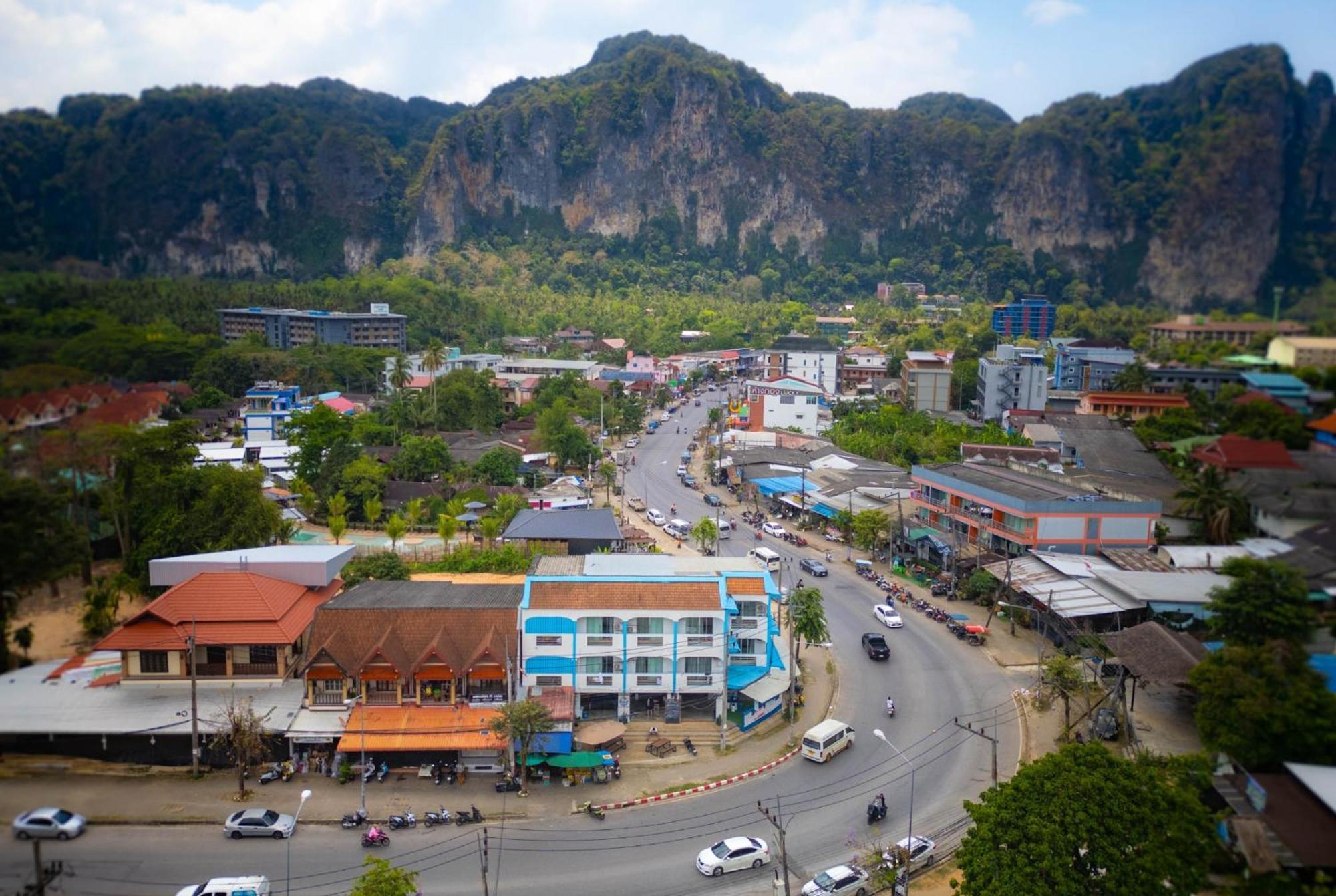 The Hangout Hostel Ao Nang Bagian luar foto